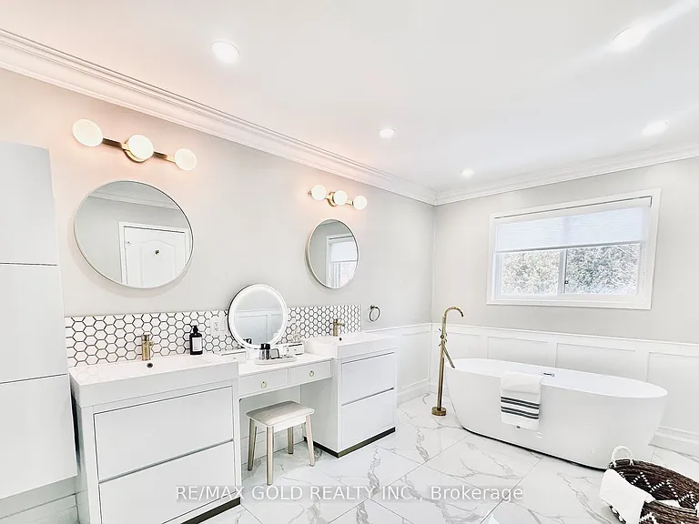 2293 Woodcrest Dr — Photo 30