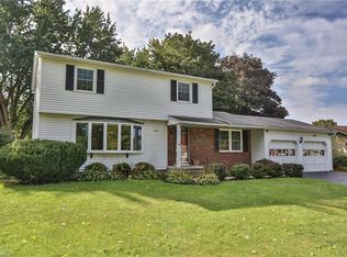 1039 Weiland Rd, Rochester, NY 14626