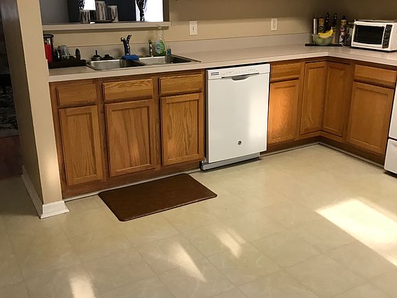 2nd image of 1208 SW Jamestown Gln