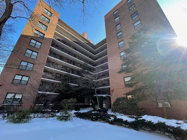 35-31 85th St #8L, Jackson Heights, NY 11372