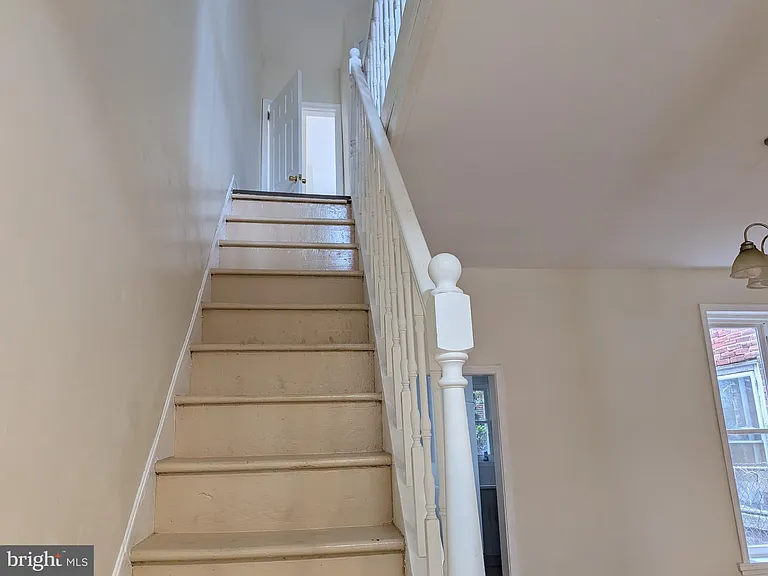 5609 Walton Ave — Photo 8