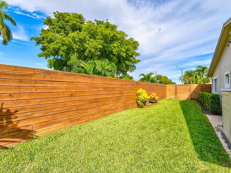 7101 W Lake Dr — Photo 48