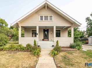 112 W Maple St, Canton, SD 57013