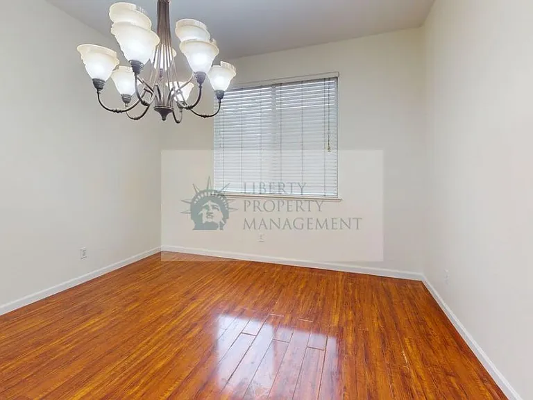 3404 Lovotti Ct — Photo 8
