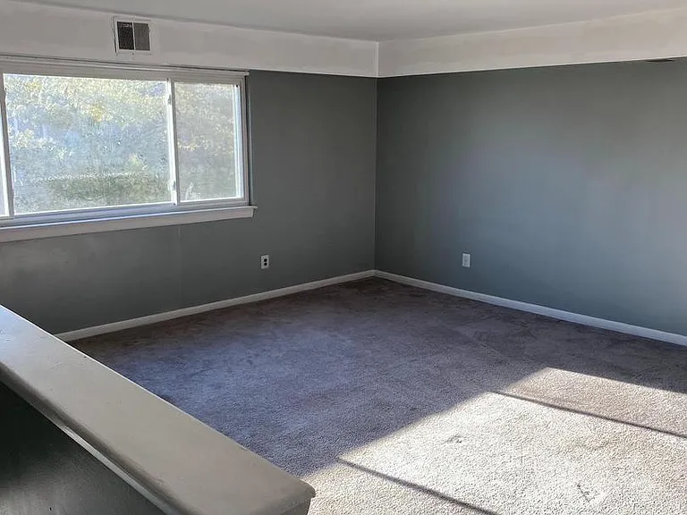 520 Bristol Pike #28 — Photo 2