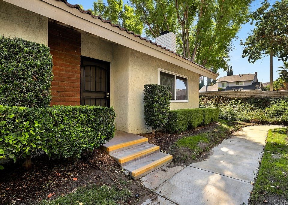 1st image of 25462 Lawton Ave
