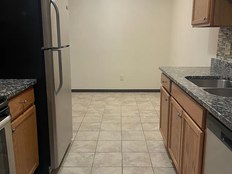 Pinecrest Apartments — Photo 15
