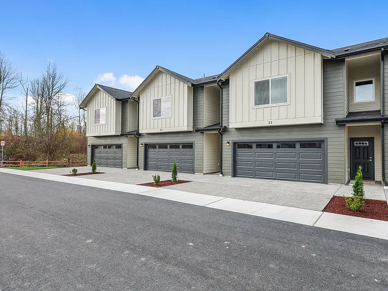 Spruce Prairie Homes — Photo 7