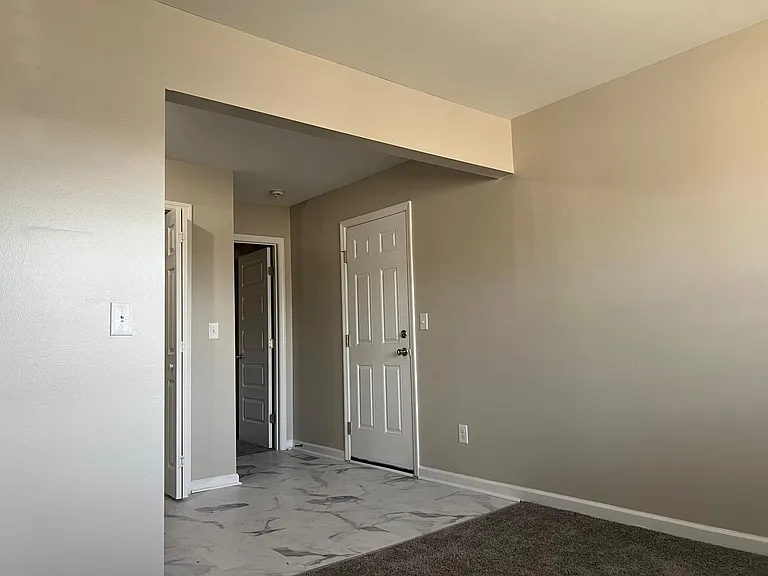 107 Chesapeake Ct — Photo 7