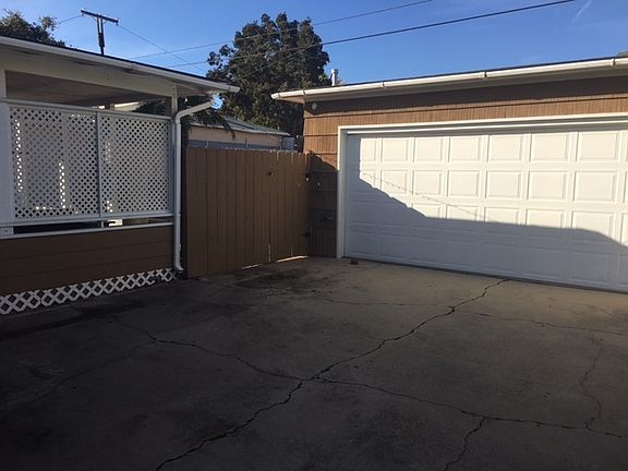 4th image of 1430 Chalcedony St
