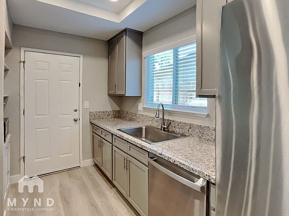 3rd image of 6103 Templeton Dr