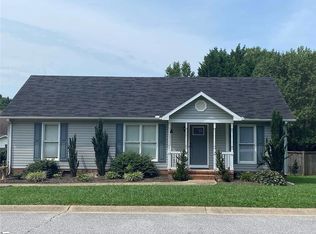 448 Timberview Ln, Simpsonville, SC 29681