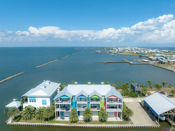 1851 Highway 1 #18, Grand Isle, LA 70358