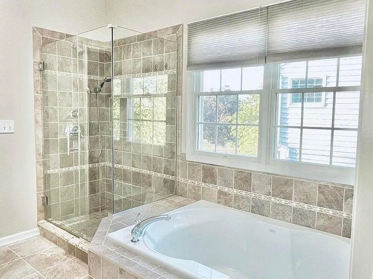 7492 Fairfield Lakes Dr — Photo 20
