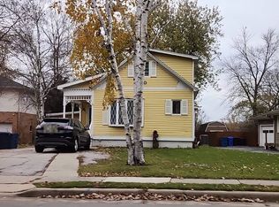 527 W Joliet St, Crown Point, IN 46307