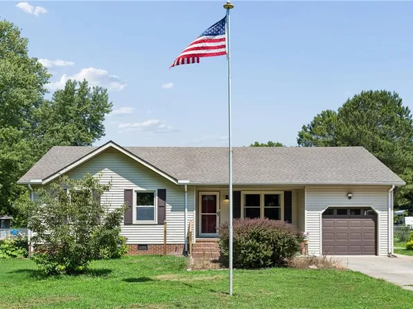 752 Manning Bridge Rd, Suffolk, VA 23434