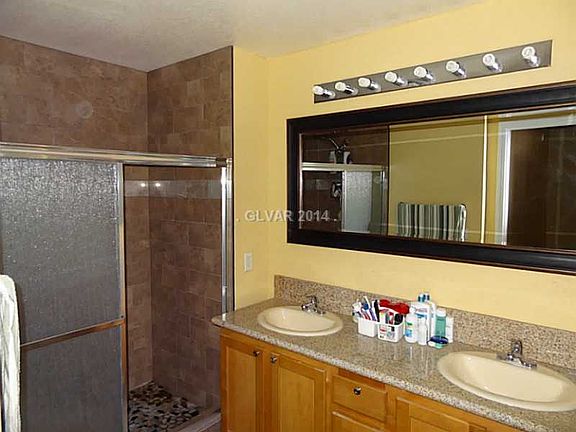 5th image of 55 E Agate Ave Unit 205