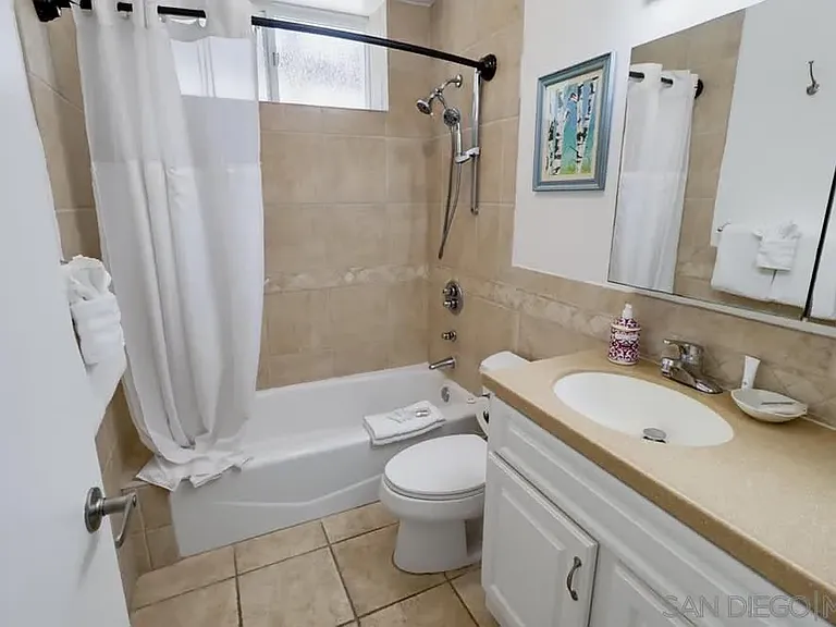 1920 Gardena Pl — Photo 18