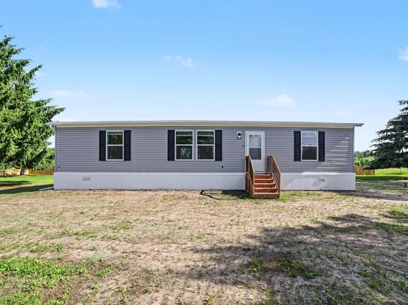 4390 W Seaman Rd, Alma, MI 48801