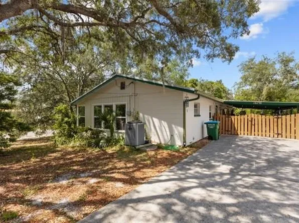 16791 Hodges Ave, Cedar Key, FL 32625