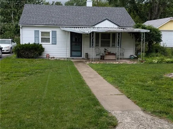 2202 S 37th St, Kansas City, KS 66106