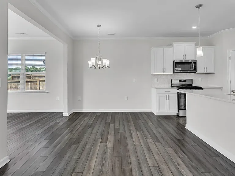2307 Bethpage Dr — Photo 3