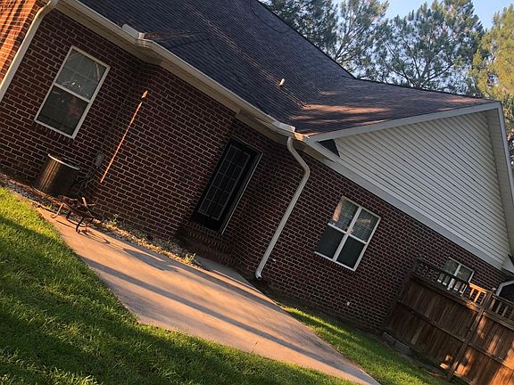 4th image of 1203 Buckhead Ct #B