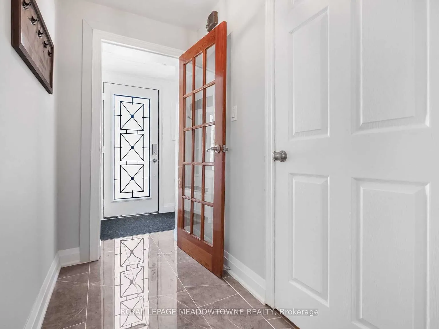 2 bed, $3,000 — Photo 3