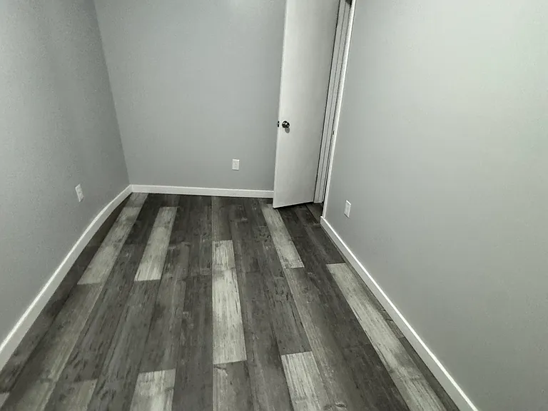 1729 Centre Ave #11 — Photo 10