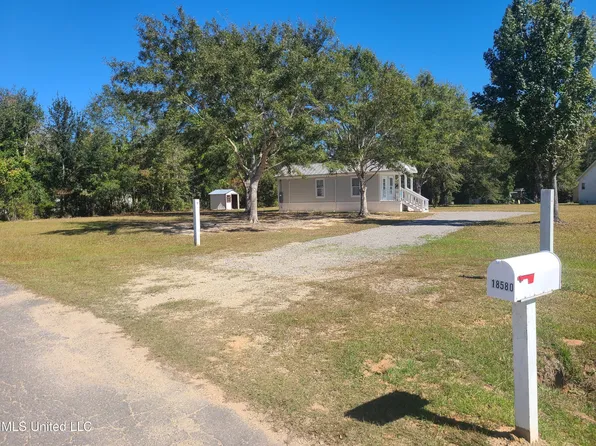 18580 Palmer Creek Dr, Saucier, MS 39574