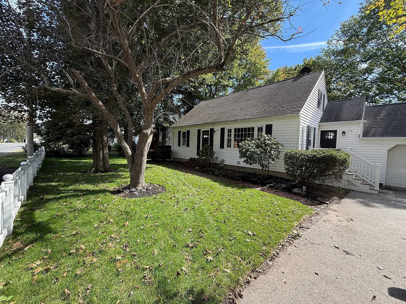 3 bed, 2.5 bath, 1428 sqft, $4,500 — Photo 1