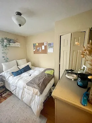 Rented by Hagstrom Management Inc | media 4