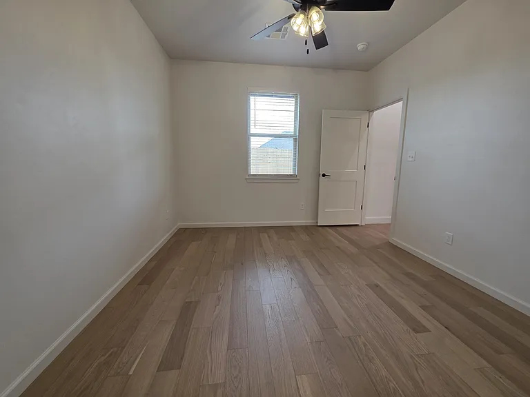 Jack & Jill bedroom