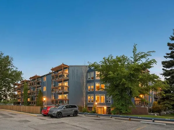 820 S 89th Ave SW #135, Calgary, AB T2V 4N9
