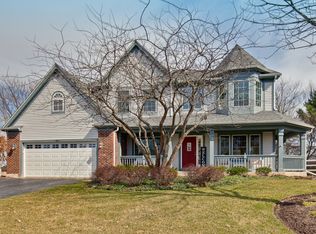 457 Inverness Dr, Gurnee, IL 60031