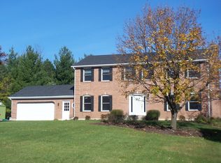 410 Holly Lynn Dr, Cary, IL 60013