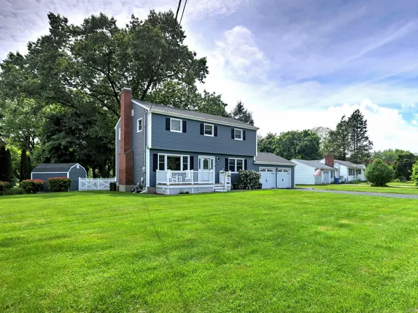 24 Greenwood Drive, Trumbull, CT 06611