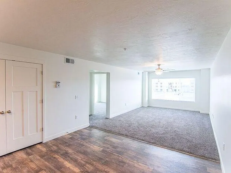 533 S 850 E — Photo 24