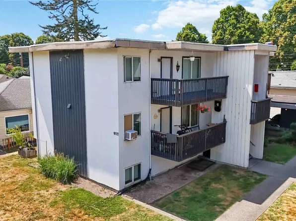 1337 10th Avenue, Longview, WA 98632