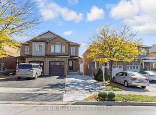 638 Madame St, Mississauga, ON L5W 1G6
