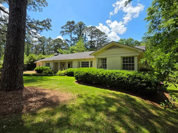 30 E Ridge Rd, Laurel, MS 39440