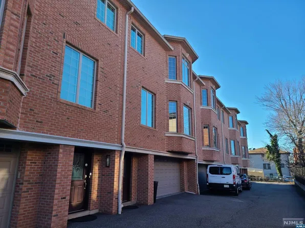 20C W Palisades Blvd APT C, Palisades Park, NJ 07650