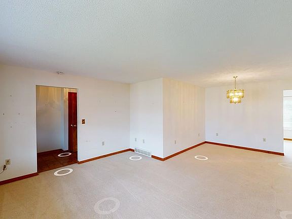 3rd image of 101 Bethany St
