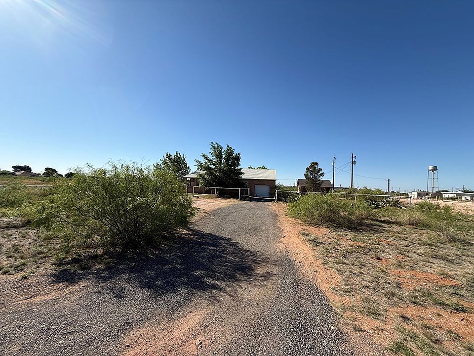 2nd image of 1100 6th St