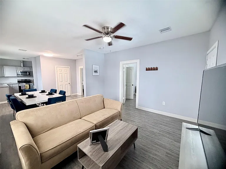4224 Marina St — Photo 6