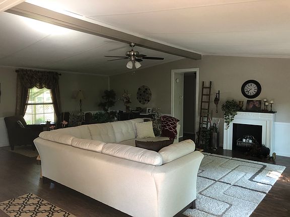 2nd image of 353 Ashwood Dr