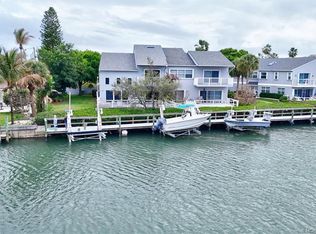 2550 Harbour Cove Dr, Fort Pierce, FL 34949
