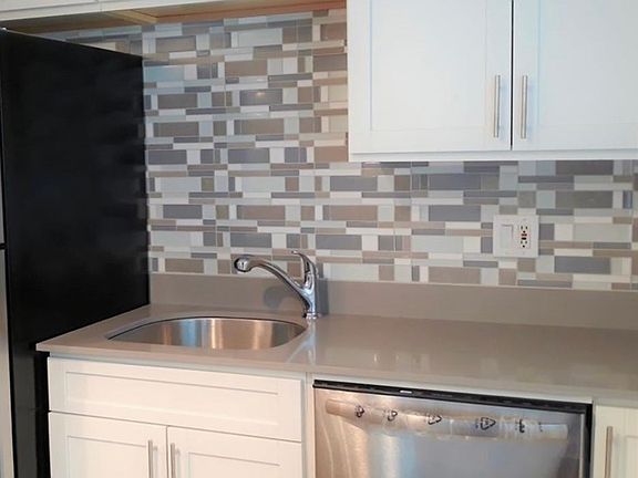 3rd image of 2105 S Kent Des Moines Rd #42