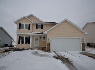 9343 Wilson St, West Des Moines, IA 50266