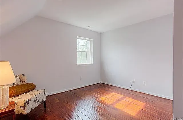 9724 Willow Glen Ln — Photo 17